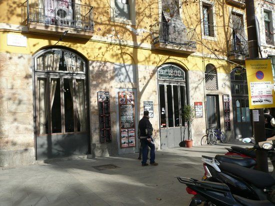 Bar 1800